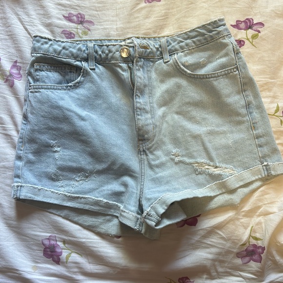 Forever 21 shorts. Size 26 - Picture 1 of 4
